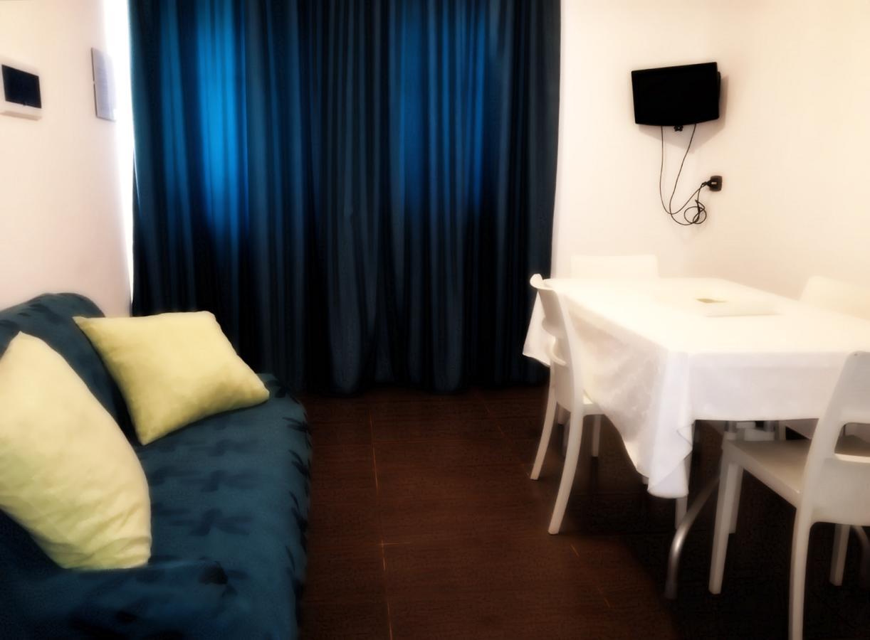 Residence Bandiera Gialla 마르게리타디사보이아 외부 사진
