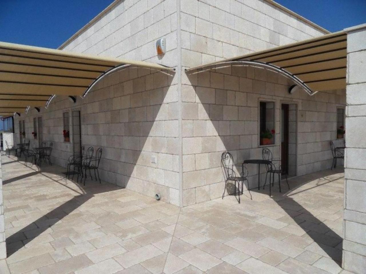 Residence Bandiera Gialla 마르게리타디사보이아 외부 사진